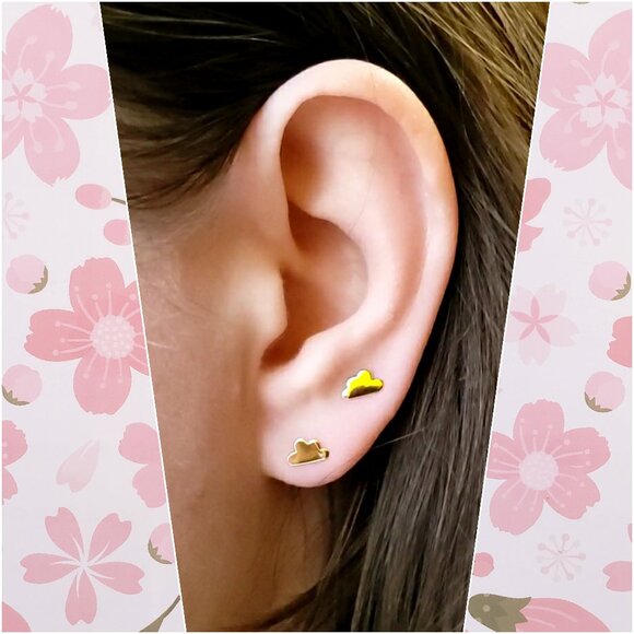 Gold Brushed Teardrop Raindrop Stud Earrings Gold Cloud Stud Earrings set - Picture 9 of 10